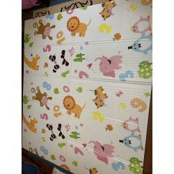 Сгъваемо детско килимче за игра, топлоизолиращо 180x150x1cm - Жираф и Цифри